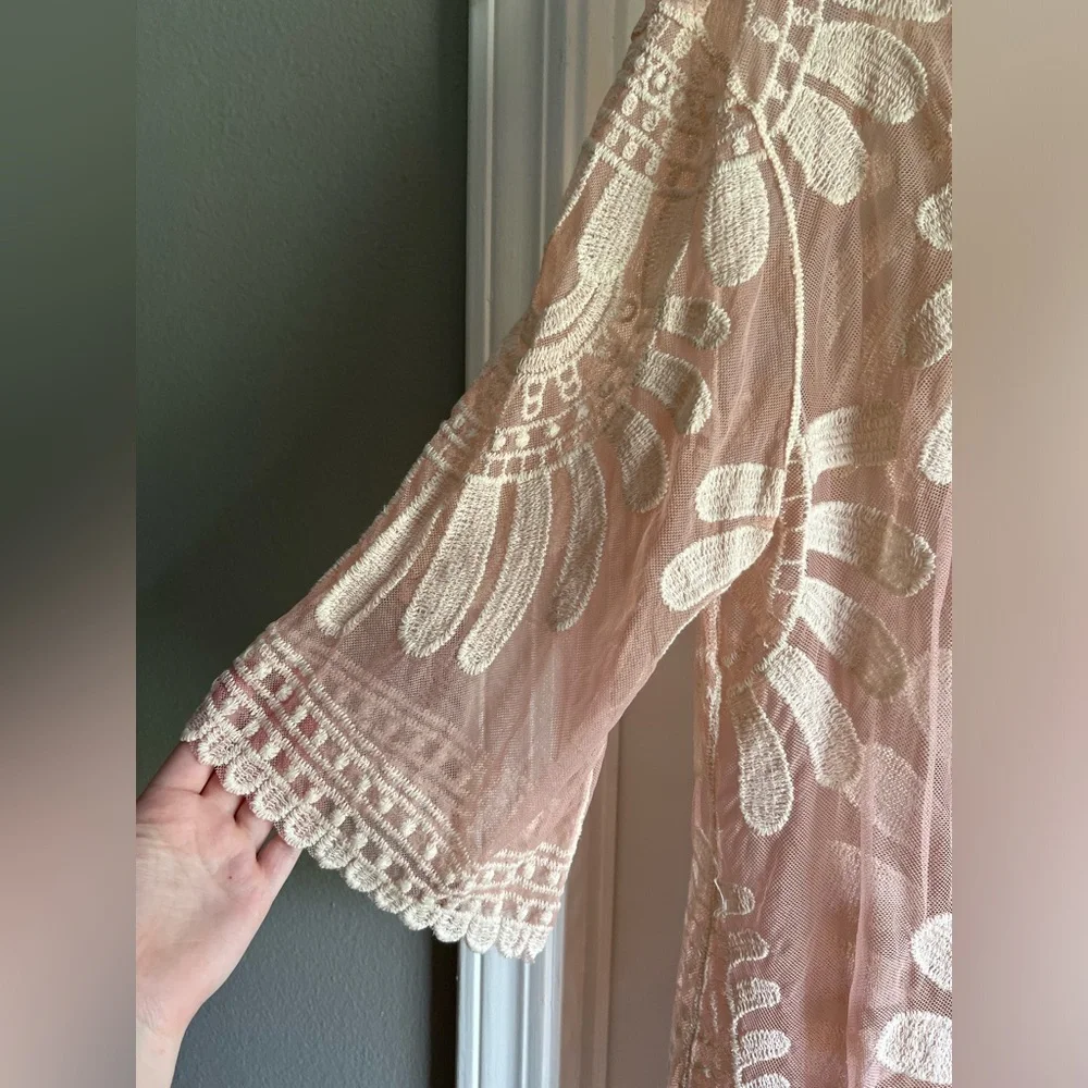 Forgotten Grace Pink Lace Women’s Kimono - Picture 3 of 11